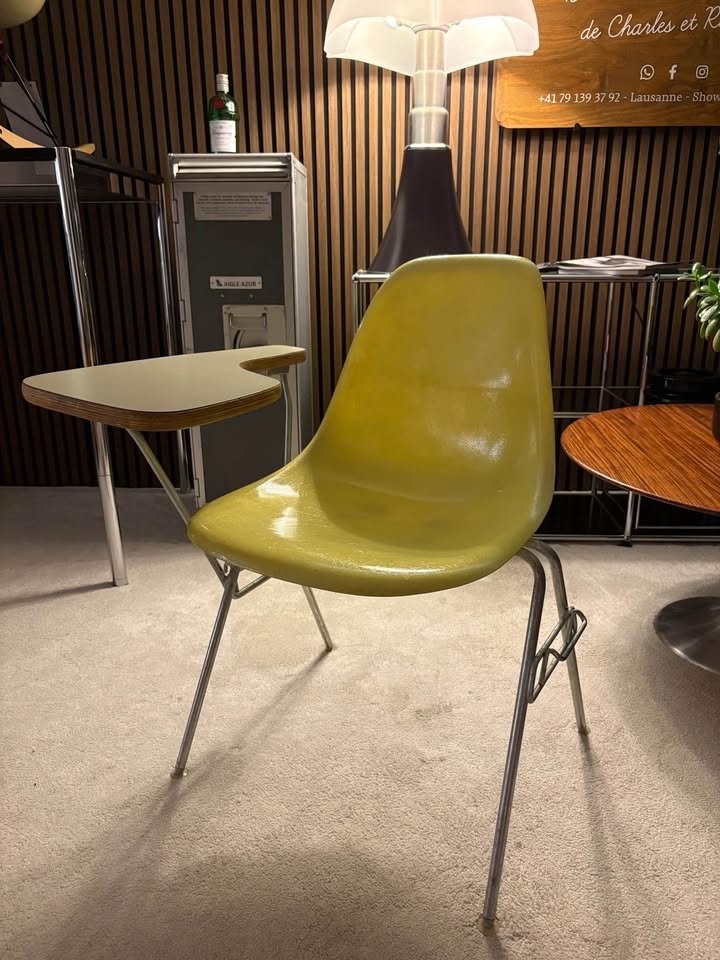 Eames DSS-TA — Herman Miller (tablette écritoire) — vue 6