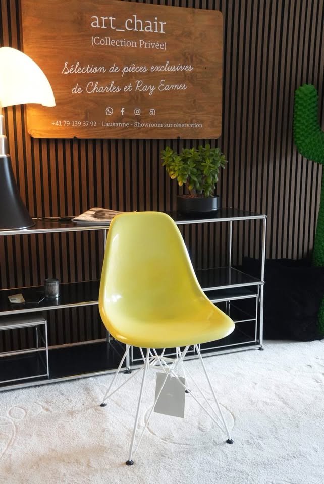 Eames Side Chairs en fibre — Herman Miller (assortiment) — vue 2