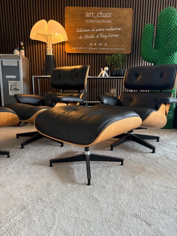 Eames Lounge Chair et Ottoman — Paire disponible