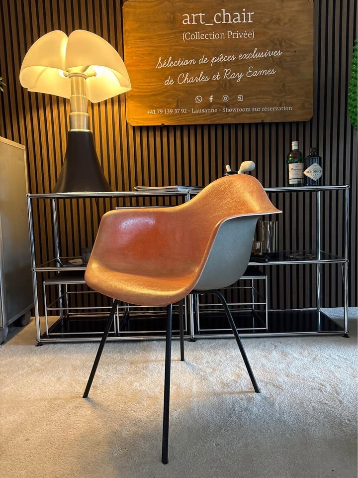 Eames Zénith Saumon bi-ton — 1954-1955